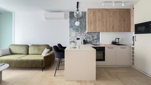 Srodmiescie Apartment | EASY RENT- Wieniawska 40 Free Parking, Centrum