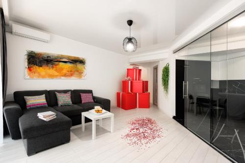 Pipera Apartment | Ebony Elegance I 1 BR apt in Voluntari