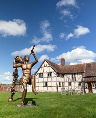 Eckington House | Eckington Manor