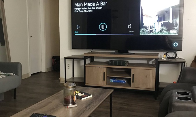 Bloomington House | Eclipse special at a Modern Smart House, voice controlled