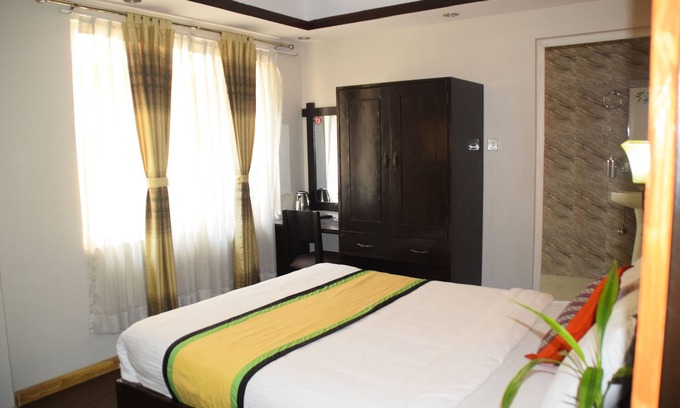 Thamel Bed & Breakfast | Eco-friendly peaceful rooms at Thamel, Kathmandu. Close to major tourist sites!