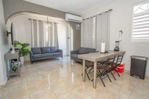 Monte Grande Apartment | EcoMar Rentals 3/2: Cabo Rojo PR: Piscina y Playas
