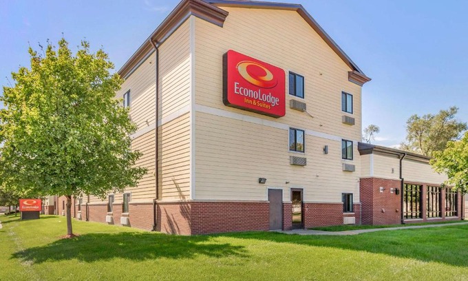 Des Moines Hotel | Econo Lodge Inn & Suites Des Moines Fairgrounds Area
