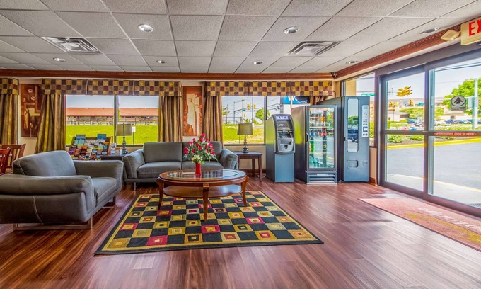 Mount Laurel Hotel | Econo Lodge Mt Laurel