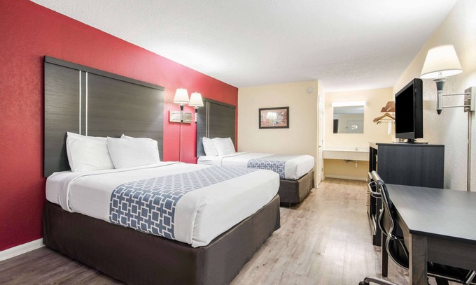 Waynesville Hotel | Econo Lodge Waynesville