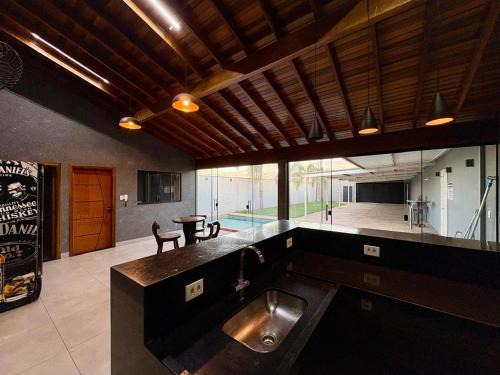 Taquaritinga House | Edícula Laranjeiras 5