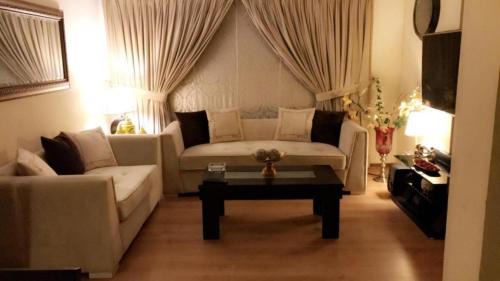 Gulberg Apartment | Eden Apartment Sleeps 6 with Pets