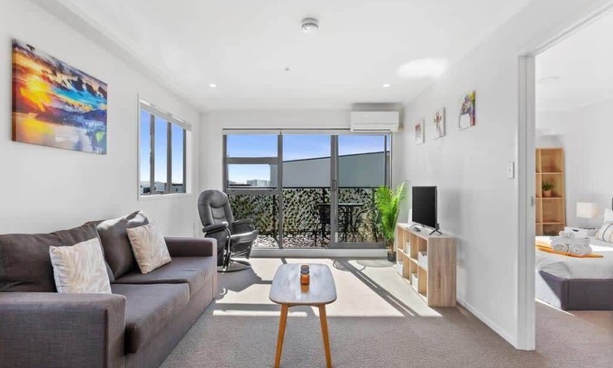 Eden Terrace Apartment | Eden Terrace 2 Bedroom Free Parking I Zodiak Stays