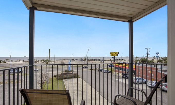 Biloxi Hotel | Edgewater Inn