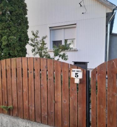 Szabolcsveresmart House | Edit vendégház Szabolcsveresmart