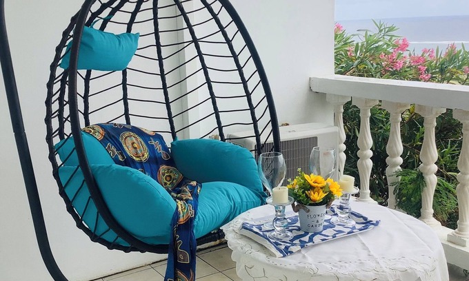 Frigate Bay Apartment | Egg Chair Comfort with Incredible Ocean Views