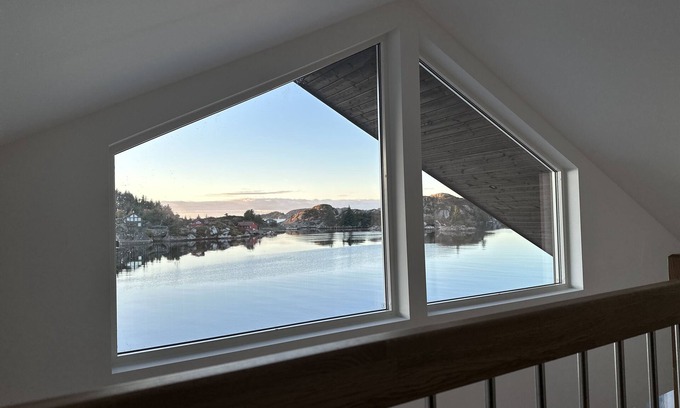 Selbjorn House | Eksklusive Rorbu, Havblikk 2 - Båtutleie