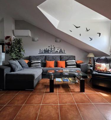 Ruidera Apartment | El ático de María