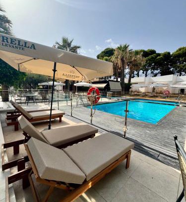 El Ejido Hotel | El Eden