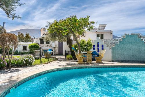 Orgiva Apartment | El Nido holiday cottage with pool