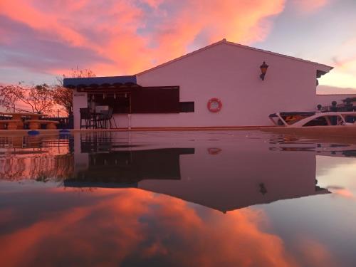 Majada del Moro Apartment | El Oasis Morado Fresa