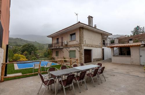 El Real de San Vicente House | El Salón de Arriba