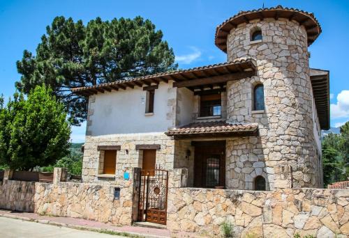 Arenas de San Pedro House | El Torreón del Búho