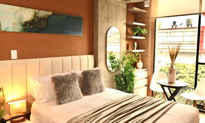 Bogota Apartment | Elegance for Two near Movistar Arena | Modern Loft