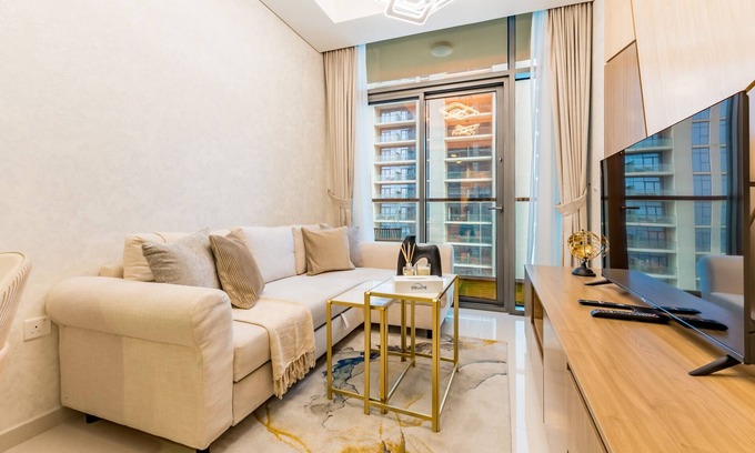 Sheikh Zayed Road Apartment | Elegant 1BR in Aykon City 2 Tower C, Business Bay by Deluxe Holiday Homes