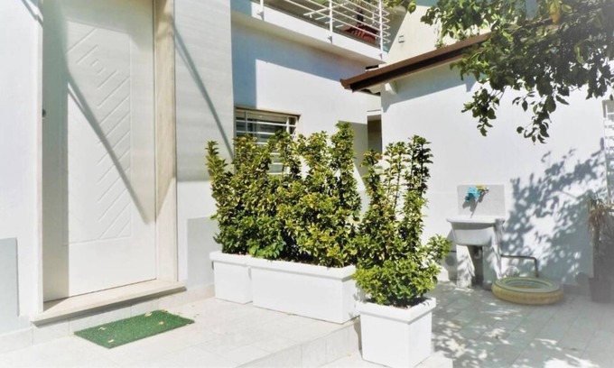 Ex Campo d'Aviazione House | Elegant apartment + annex near the sea