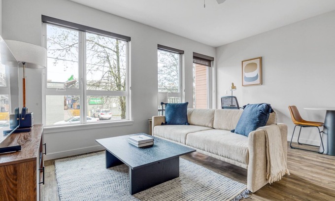 West Woodland Apartment | Elegant Ballard 1BR w/BBQ, Lounge & W/D, onsite retail, by Blueground