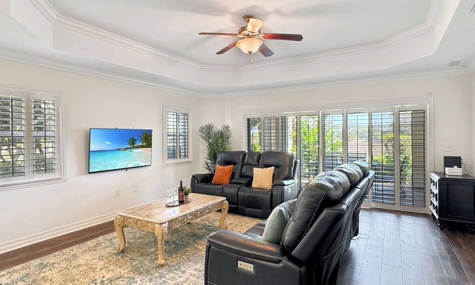 Reunion Condo | Elegant luxury condo close to Disney and Universal parks