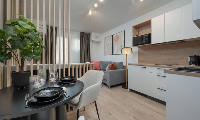 Krzyki Apartment | Elegant Studio | Management | Wroclaw