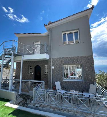 Saronida House | Eleni's Seaview House