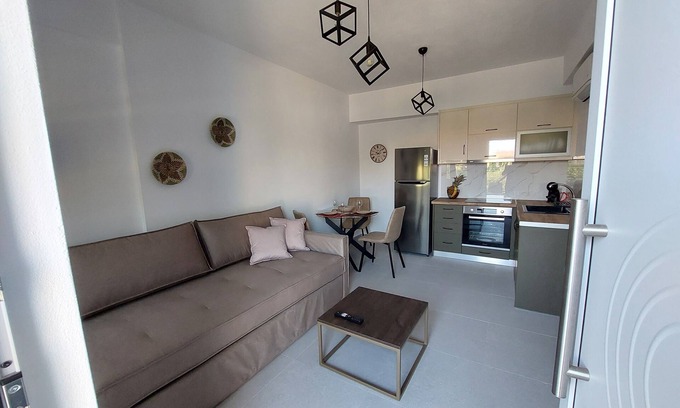 Kanali Apartment | Elia Luxury Apartments Estd. 2022