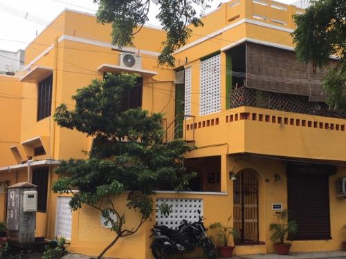 White Town Villa | ELISA HOME STAY VILLA