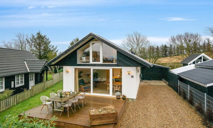 Sjaelborg House | "Elisabetha" - 100m from the sea by Interhome