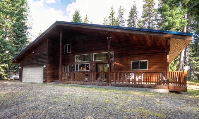 Easton House | Elk Tracks Lodge