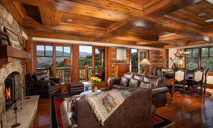 Avon Hotel | Elkhorn Escape by Cuvee - Luxury Penthouse at The Ritz Carlton Bachelor Gulch