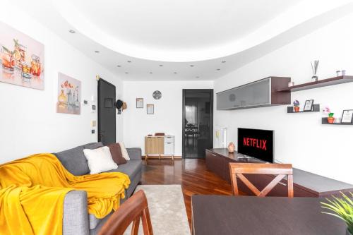 Busto Arsizio Apartment | ElleBnb Busto city - MXP - Rho fiera con Wifi e Netflix