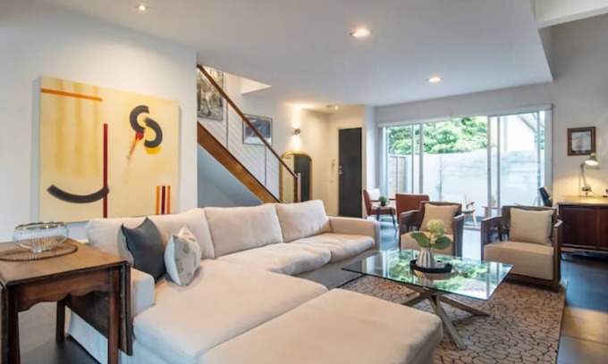 Ripponlea House | Elwood Village Entertainer