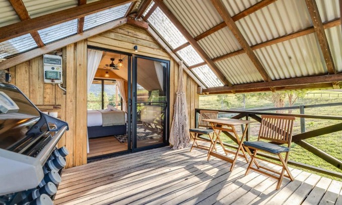 Kunghur House | Elysium Farm Stay- Paperbark Bungalow