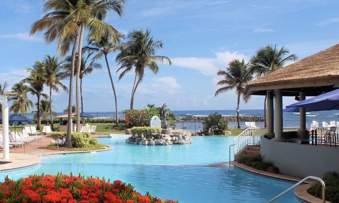 Dorado del Mar Resort | Embassy Suites by Hilton Dorado del Mar Beach Resort