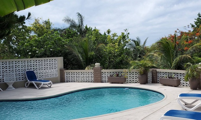 IronShore Estates House | Embrace the essence of home in every detail, just minutes away from the airport!