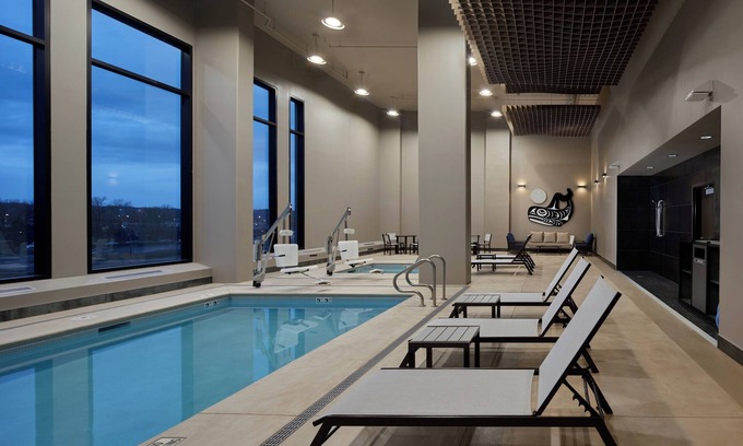 Eastside Hotel | Emerald Queen Hotel and Casino - Tacoma