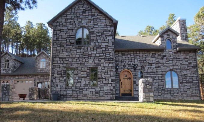 Rockerville House | Enchanting Black Hills Castle near Mt Rushmore/Rapid City