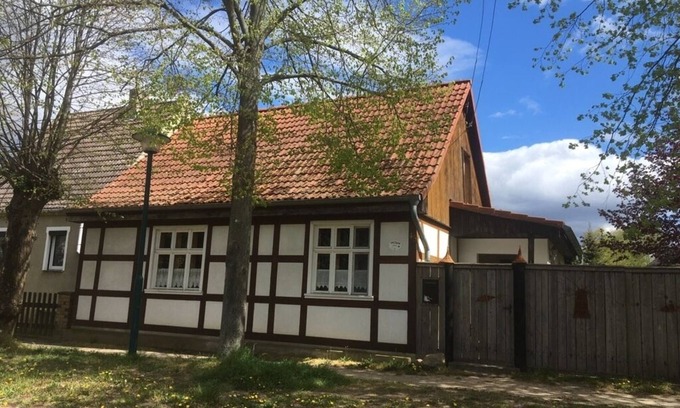 Neulewin House | Enchanting half-timbered holiday home in Oderbruch