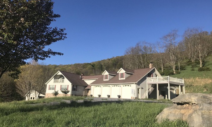 Allegheny Mountains House | Enchanting Mountain Villa on Extensive Grounds
