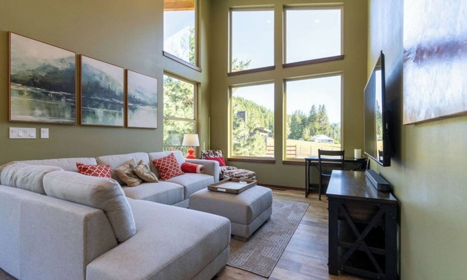 Leavenworth House | Enchantments View Guest House