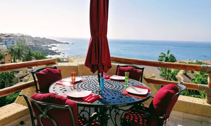 Cabo Bello Condo | Endless Panoramic View Penthouse 2 Bedroom Suites All US/CAN TV channels