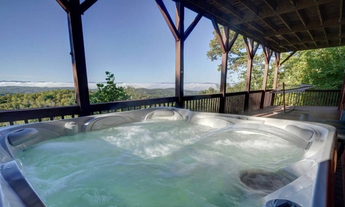 Murphy Cabin | Endless View Mountain Cabin with Hot Tub & 180° Long Range Views