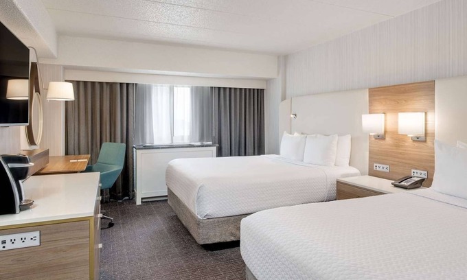 Downtown Columbus Resort | Enjoy a Hassle-Free and Suiting Stay! 2 Modern Units, Pet-Friendly!