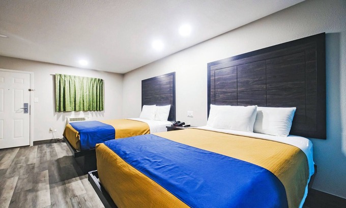 Wharton Hotel | Enjoy a Hassle-Free stay! Free Breakfast Near the Wharton County Museum