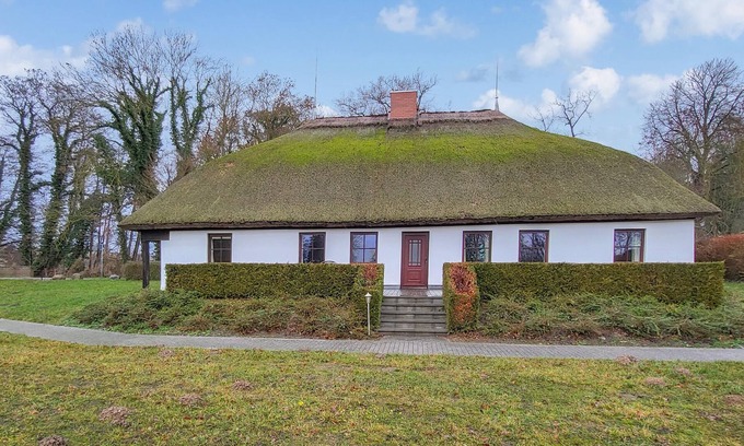 Buelow Apartment | Enjoy a magnificent landscape panorama in this beautiful vacation home.