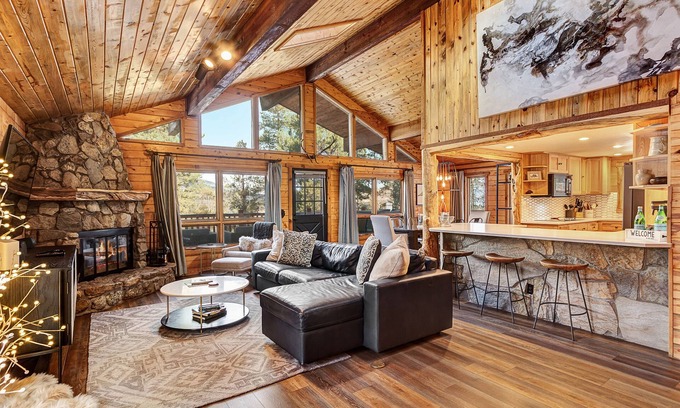 Breckenridge Cabin | Enjoy a quaint cabin that offers modern luxury!